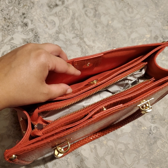 Purse - Picture 5 of 9